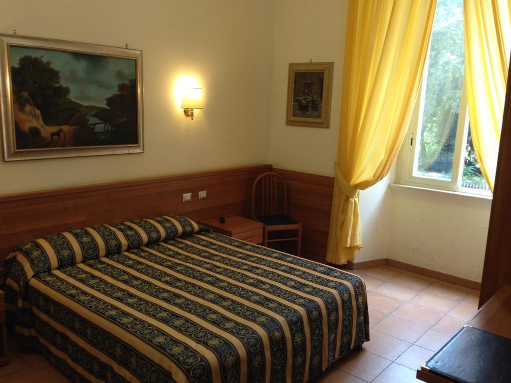 Hotel Bolognese Roma Exterior foto