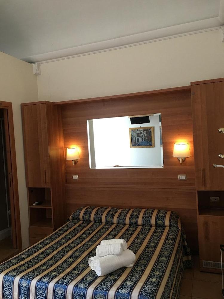 Hotel Bolognese Roma Exterior foto